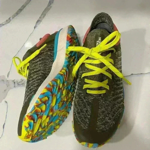 The North Face Women's VECTIV Escape Knit Trail Shoes Size 7 - Picture 8 of 8